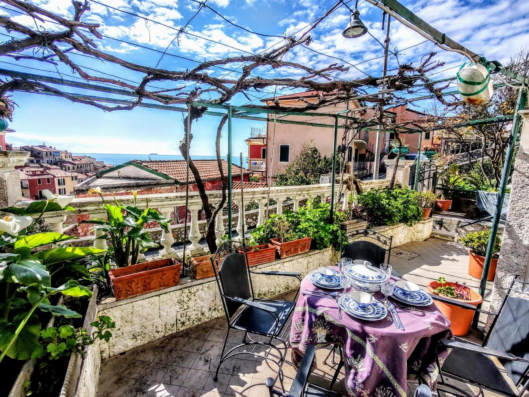 Appartamento -La Terrazza Nel Vigneto- Golfo Dei Poeti Tellaro Esterno foto